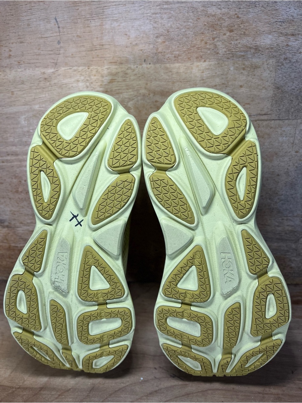 Hoka One One Bondi 8 Womens Size 9.5 Running Shoes Sneakers Golden Lichen - Picture 9 of 13